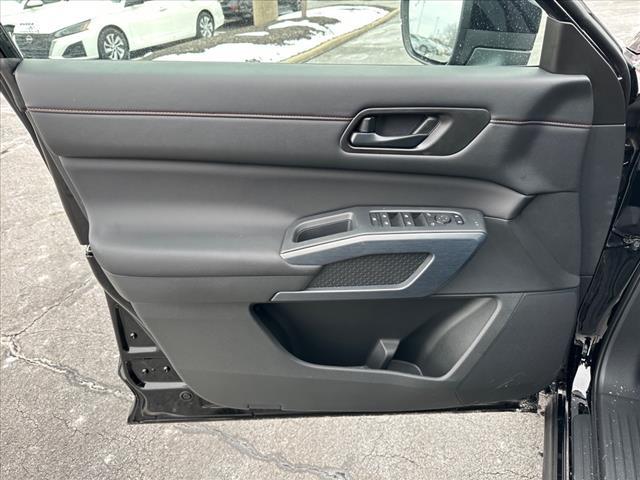 new 2025 Nissan Pathfinder car, priced at $42,819