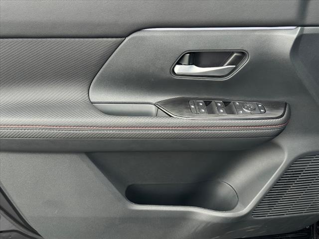 new 2025 Nissan Kicks car, priced at $27,179