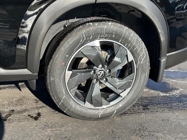 new 2025 Nissan Rogue car, priced at $32,433