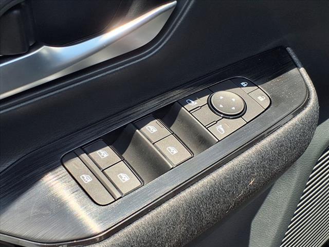 new 2025 Nissan Kicks car, priced at $25,517