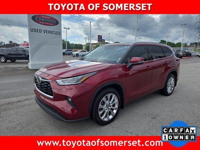 used 2020 Toyota Highlander car, priced at $33,900