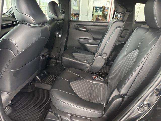 used 2023 Toyota Highlander car, priced at $44,500
