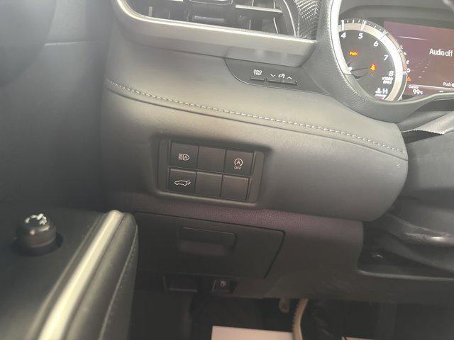 used 2023 Toyota Highlander car, priced at $44,500