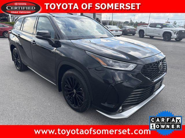 used 2023 Toyota Highlander car, priced at $44,500