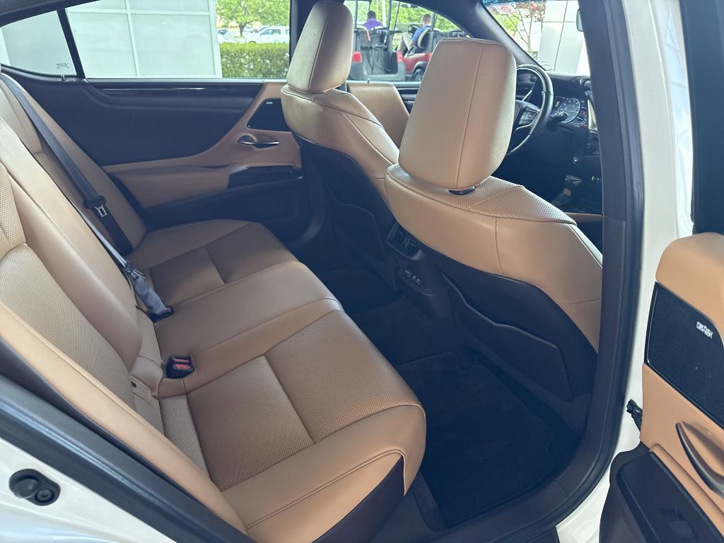 used 2019 Lexus ES 350 car, priced at $29,900