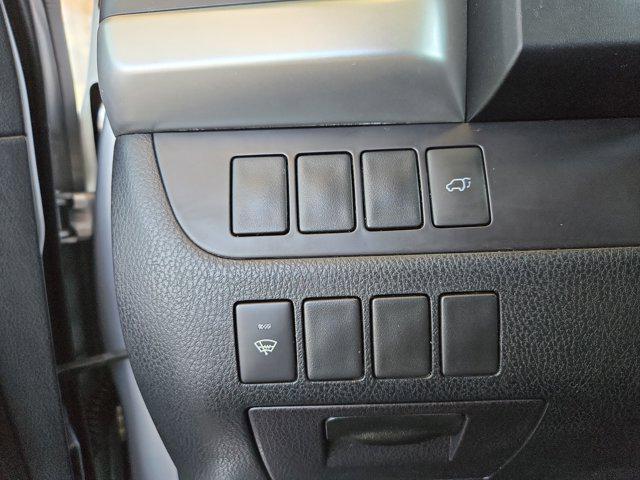 used 2016 Toyota Highlander car, priced at $23,900