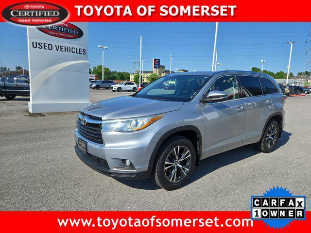 used 2016 Toyota Highlander car, priced at $23,900