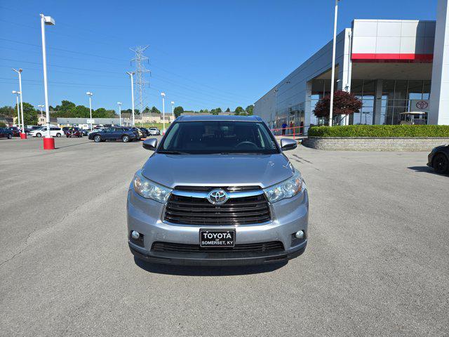used 2016 Toyota Highlander car, priced at $23,900