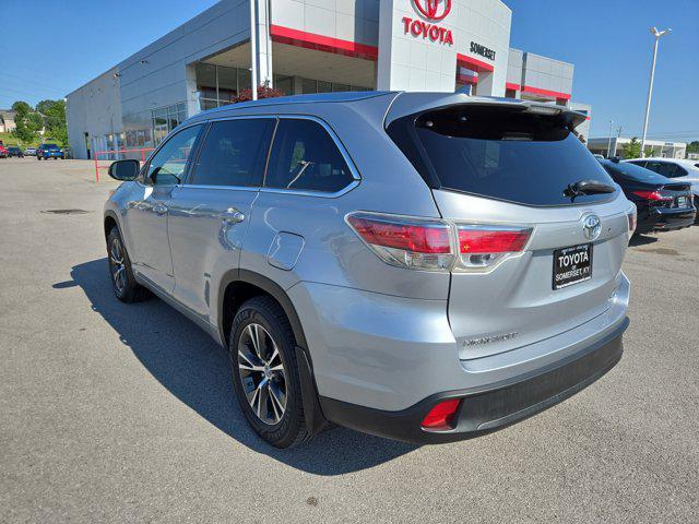 used 2016 Toyota Highlander car, priced at $23,900