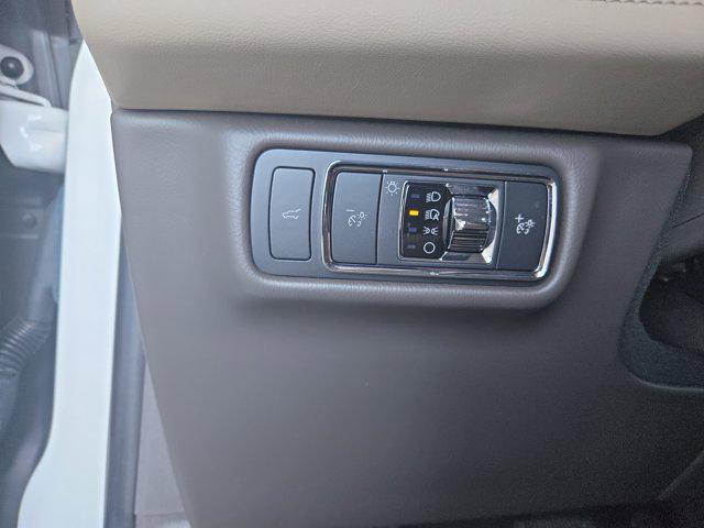 used 2023 Lincoln Aviator car