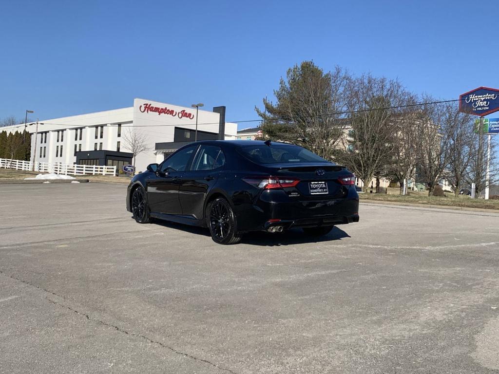 used 2022 Toyota Camry Hybrid car, priced at $29,900