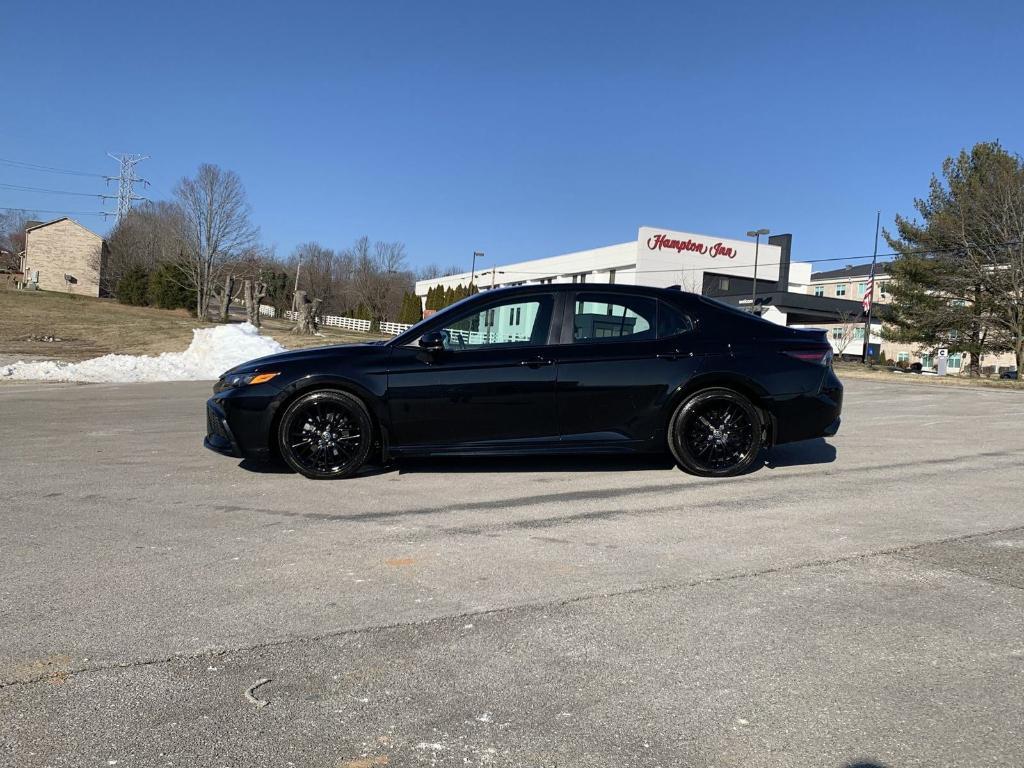 used 2022 Toyota Camry Hybrid car, priced at $29,900