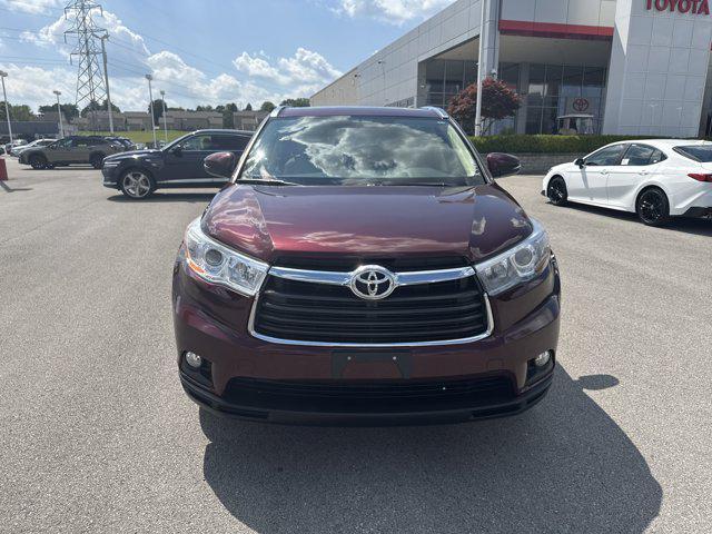 used 2016 Toyota Highlander car, priced at $25,900