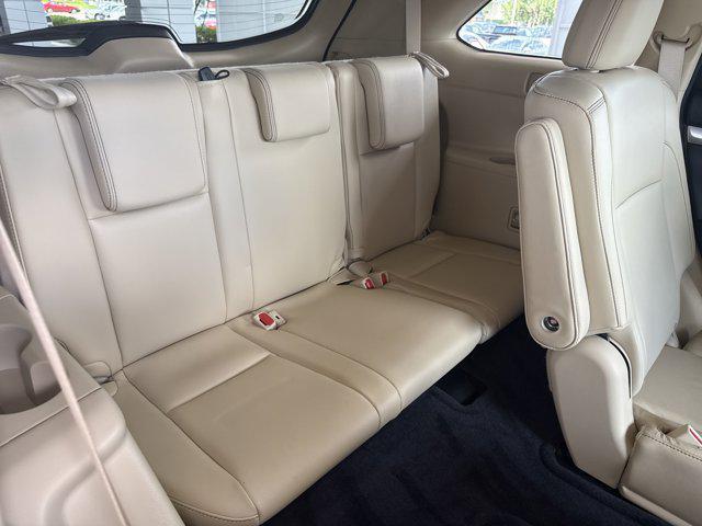 used 2016 Toyota Highlander car, priced at $25,900