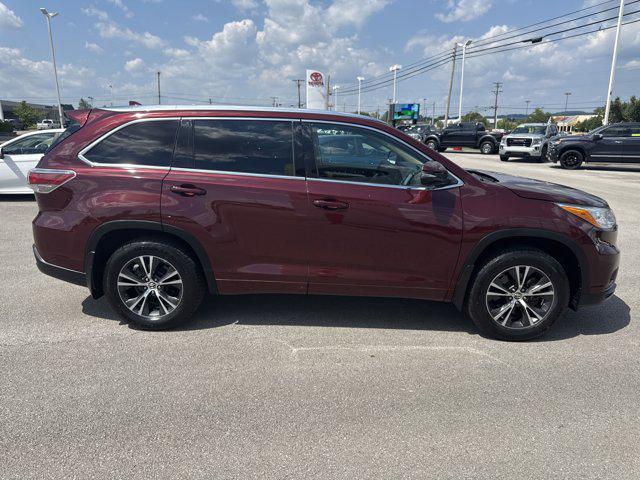 used 2016 Toyota Highlander car, priced at $25,900