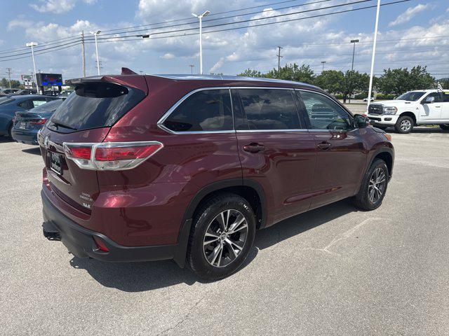 used 2016 Toyota Highlander car, priced at $25,900