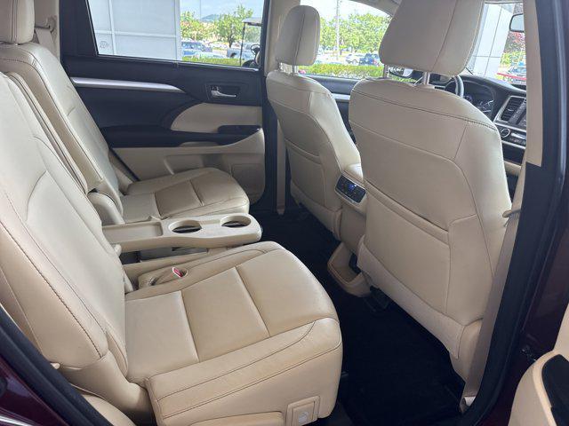 used 2016 Toyota Highlander car, priced at $25,900