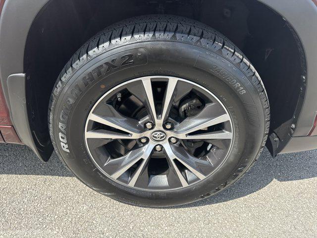 used 2016 Toyota Highlander car, priced at $25,900
