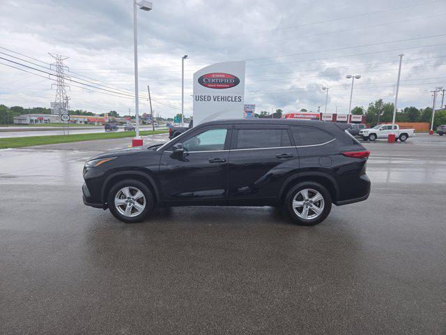 used 2023 Toyota Highlander car, priced at $33,800