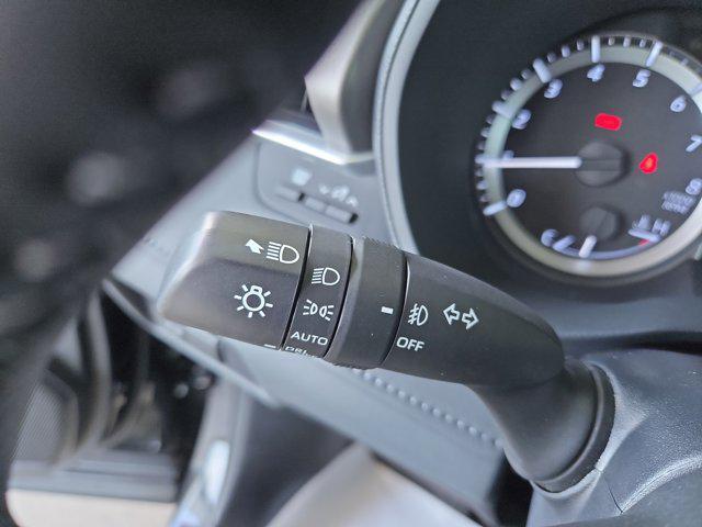 used 2023 Toyota Highlander car, priced at $33,800