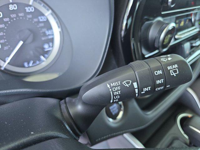 used 2023 Toyota Highlander car, priced at $33,800