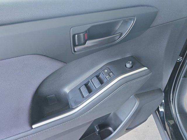 used 2023 Toyota Highlander car, priced at $33,800