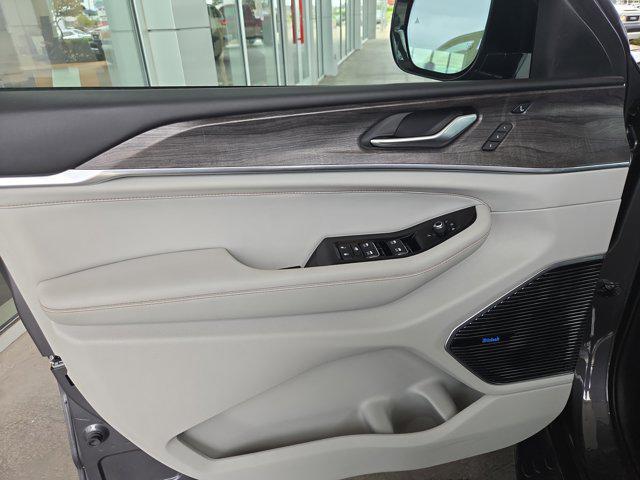 used 2021 Jeep Grand Cherokee L car, priced at $28,500