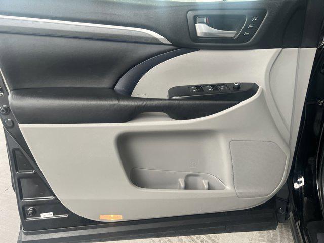used 2018 Toyota Highlander car, priced at $29,900