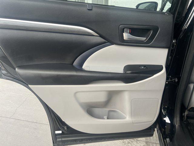 used 2018 Toyota Highlander car, priced at $29,900
