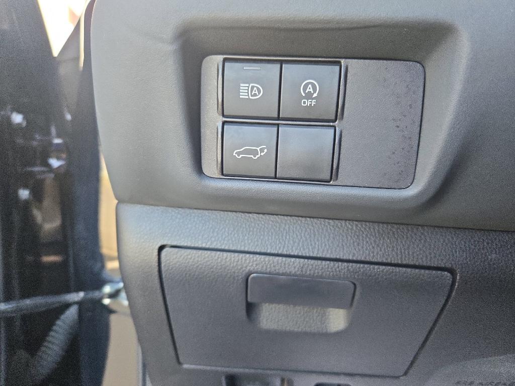 used 2024 Toyota Highlander car, priced at $46,900