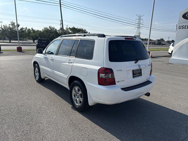 used 2007 Toyota Highlander car, priced at $10,900