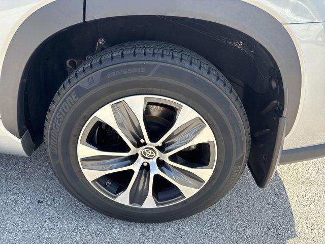 used 2023 Toyota Highlander car, priced at $41,800