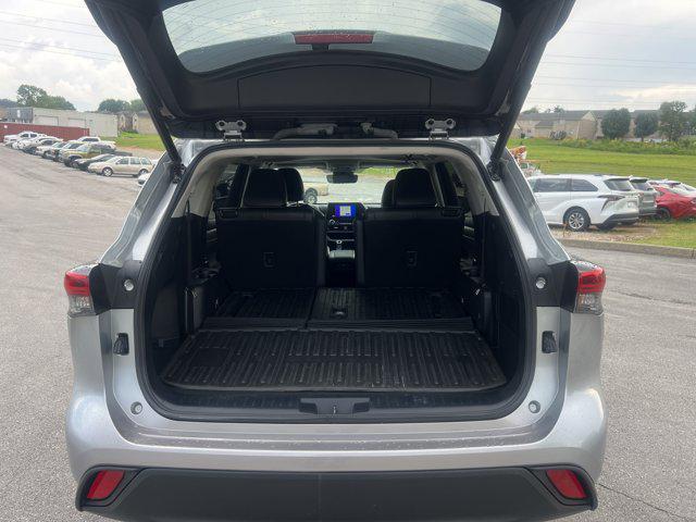 used 2023 Toyota Highlander car, priced at $42,900