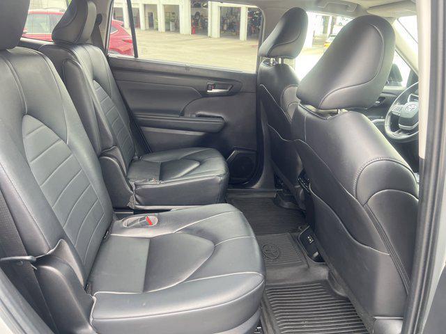 used 2023 Toyota Highlander car, priced at $42,900