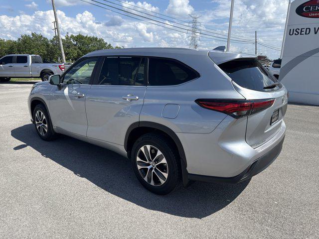used 2023 Toyota Highlander car, priced at $41,800