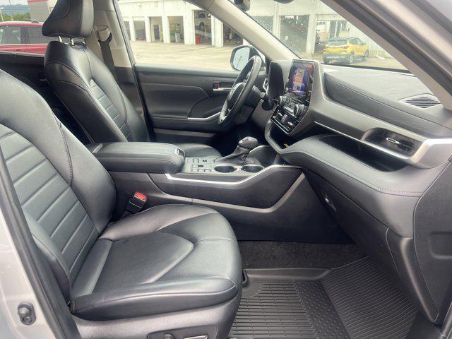 used 2023 Toyota Highlander car, priced at $42,900