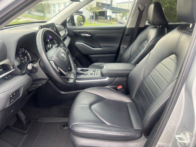 used 2023 Toyota Highlander car, priced at $42,900