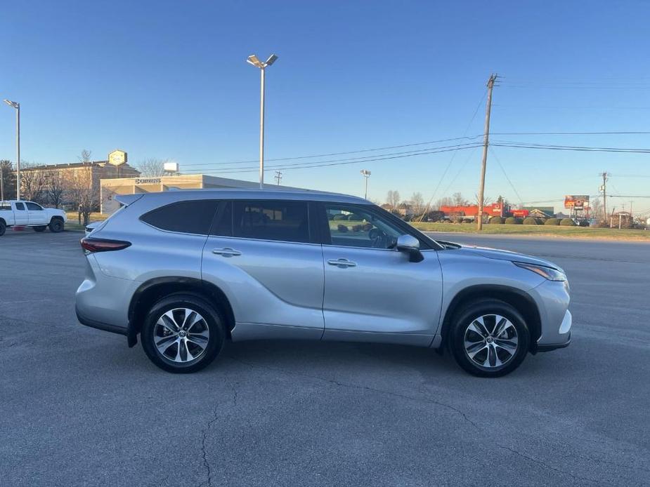 used 2024 Toyota Highlander car, priced at $45,900