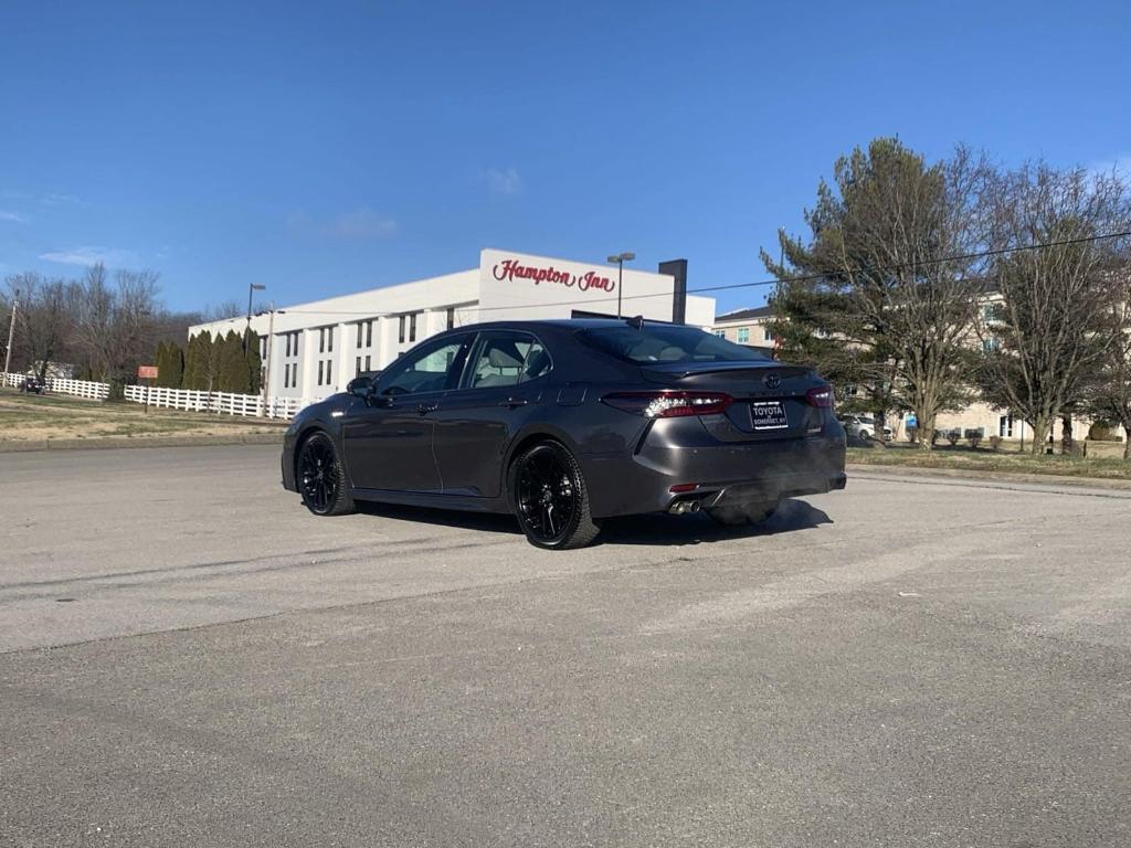 used 2021 Toyota Camry Hybrid car, priced at $27,900