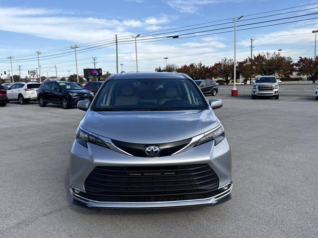used 2024 Toyota Sienna car, priced at $43,900