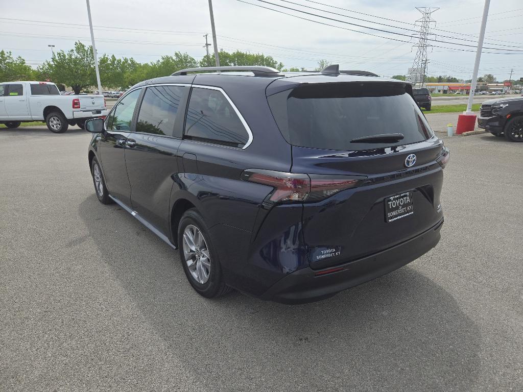 used 2024 Toyota Sienna car, priced at $48,900