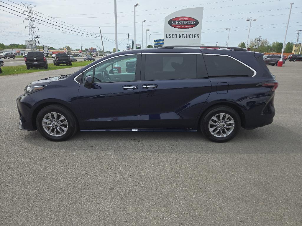 used 2024 Toyota Sienna car, priced at $48,900