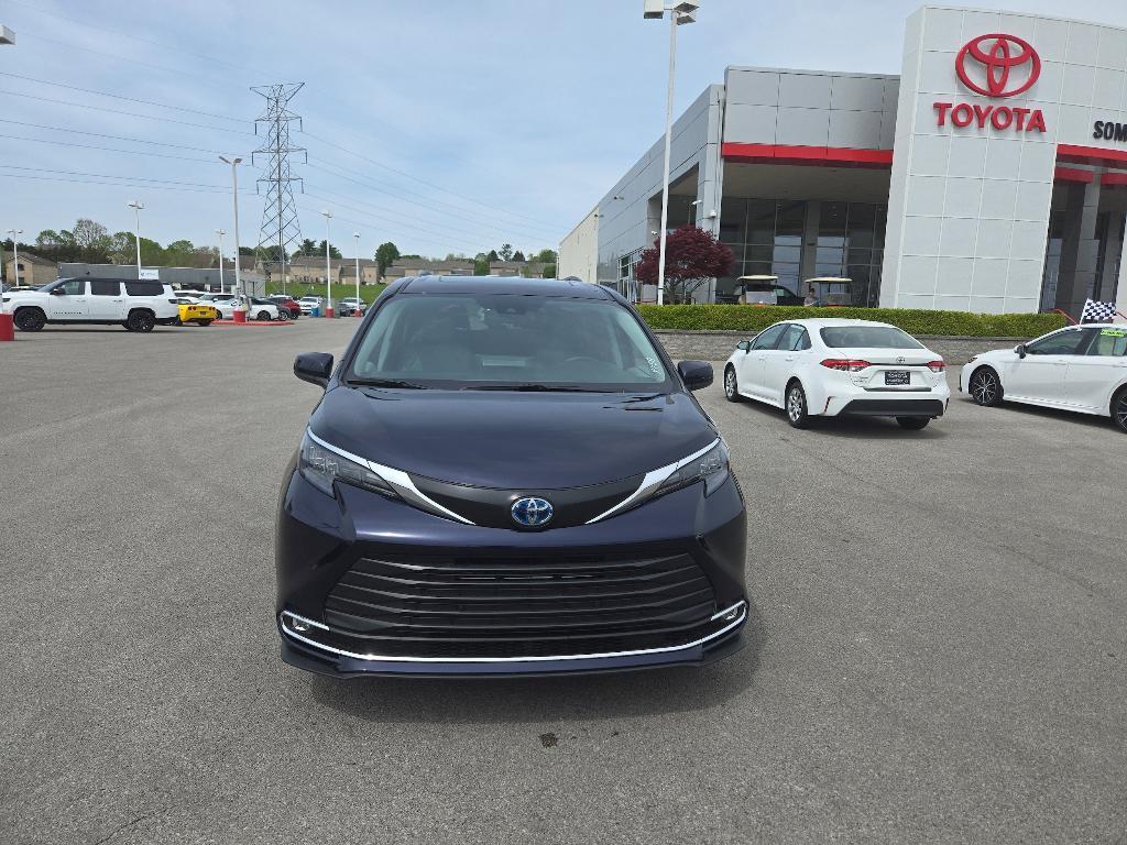 used 2024 Toyota Sienna car, priced at $48,900