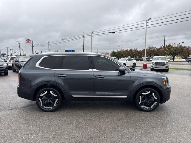 used 2023 Kia Telluride car, priced at $35,900