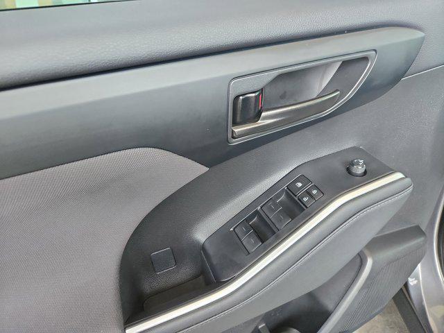 used 2024 Toyota Highlander car, priced at $42,900