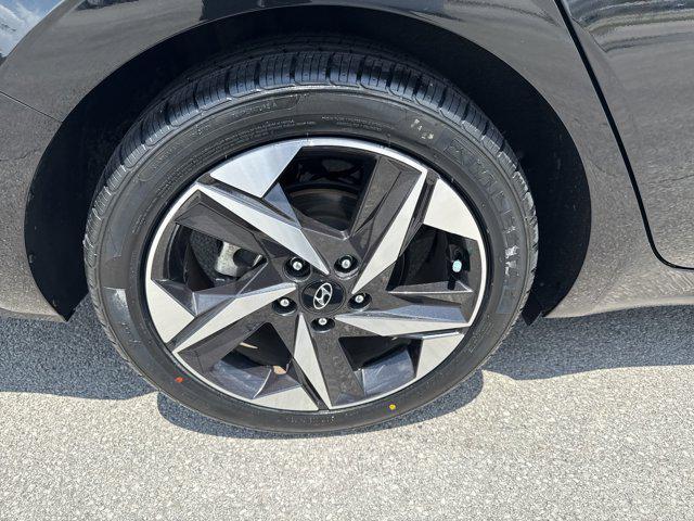 used 2022 Hyundai Elantra car, priced at $18,900