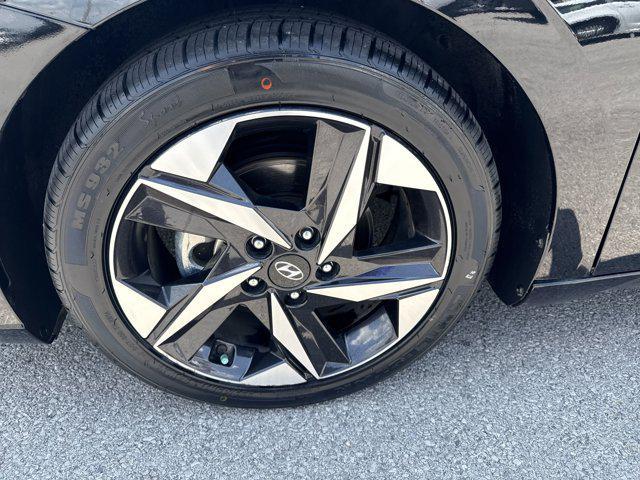 used 2022 Hyundai Elantra car, priced at $18,900