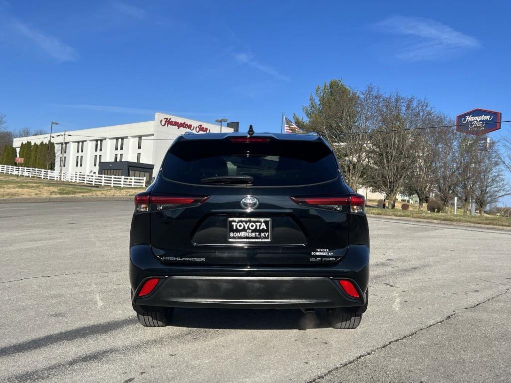 used 2024 Toyota Highlander car, priced at $45,900