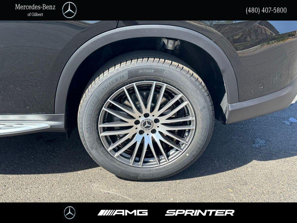 new 2025 Mercedes-Benz GLC 300 car, priced at $61,750