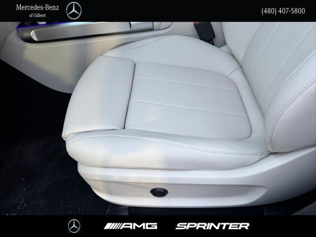 new 2025 Mercedes-Benz GLB 250 car, priced at $46,950